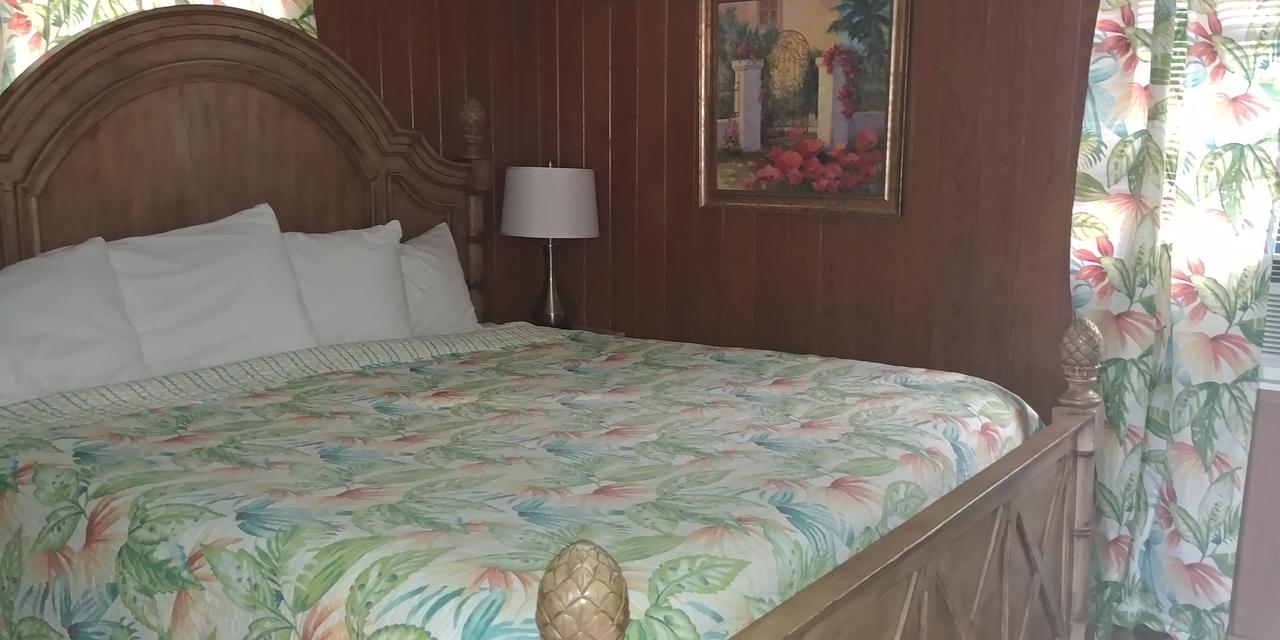 The Holiday Court Villas And Suites - thumb 17