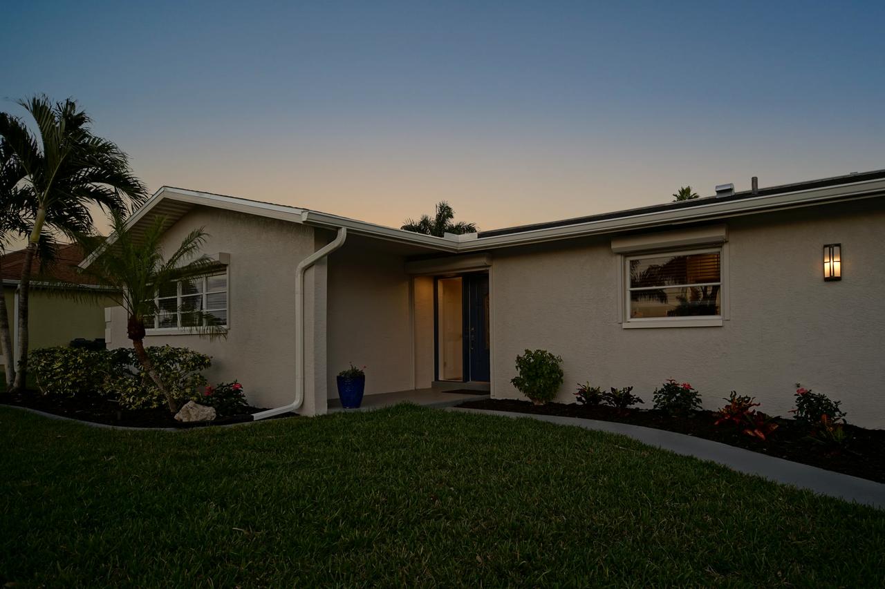 Majestic Palms - thumb 2