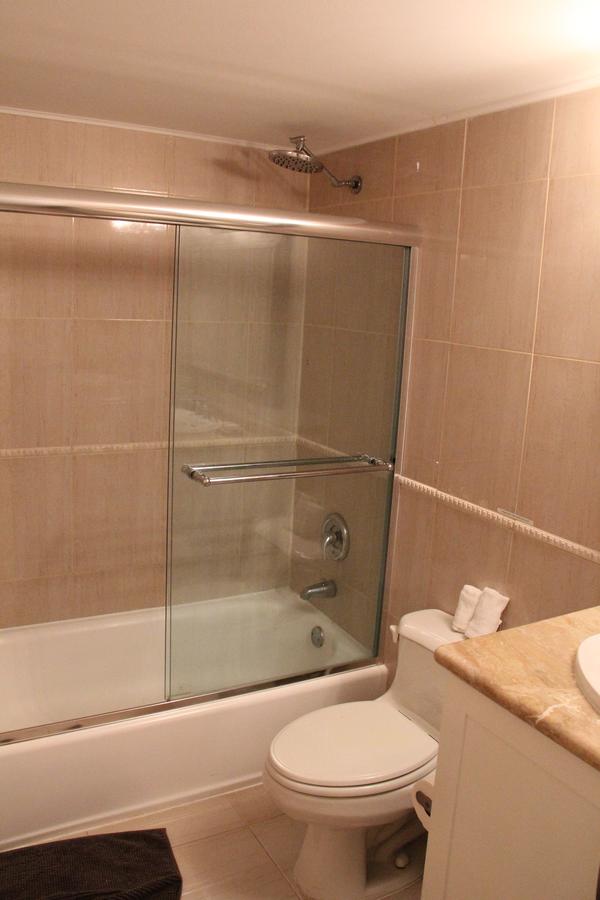 8-202 Yacht Club - New. Great 3 Bedroom. 2 Min To Aventura Mall - thumb 17