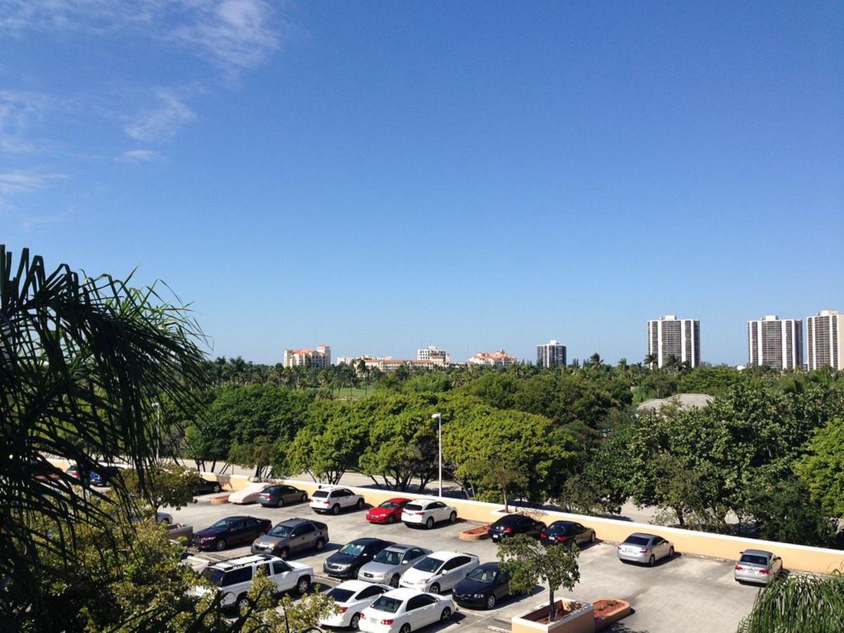 8-202 Yacht Club - New. Great 3 Bedroom. 2 Min To Aventura Mall - thumb 33