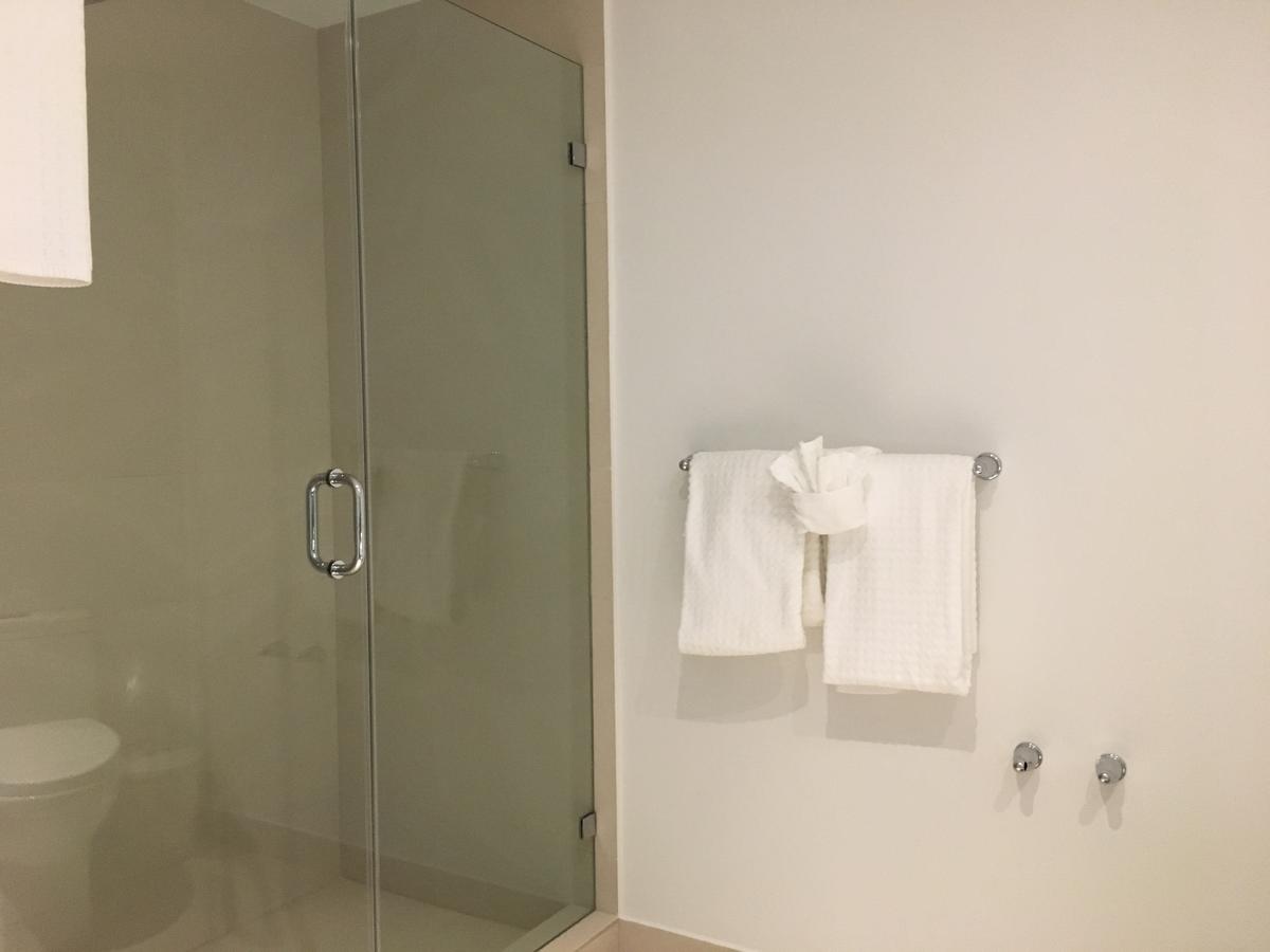 Beachfront Apartment - thumb 14