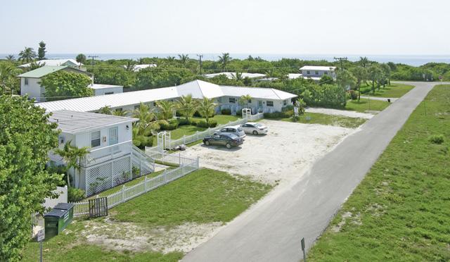 Seahorse Beach Bungalows - thumb 1