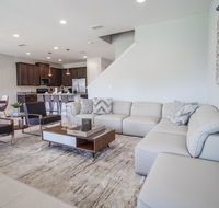 8 Bedroom Vacation Home with Pool 1826 - Students Accommodation