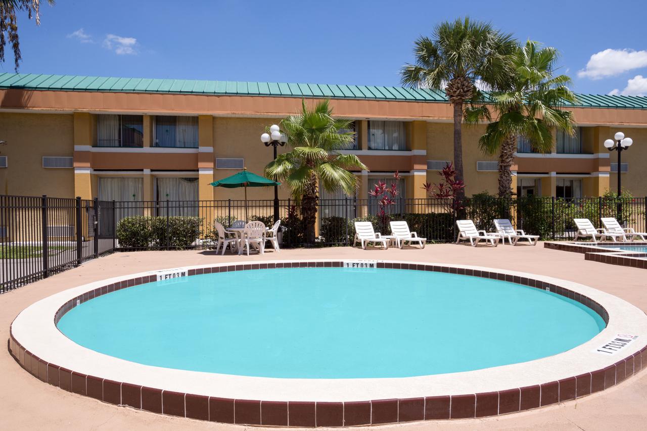 Baymont By Wyndham Florida Mall - thumb 0