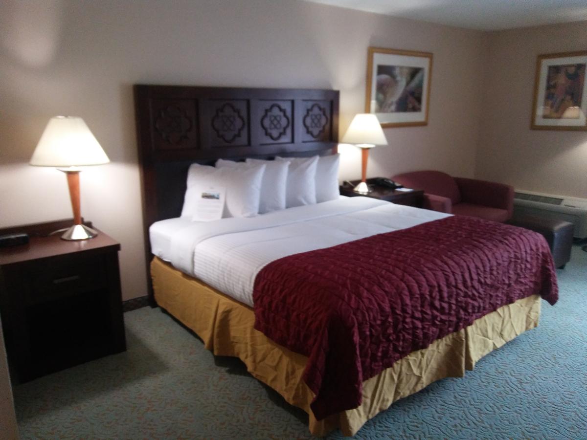 Baymont By Wyndham Florida Mall - thumb 24