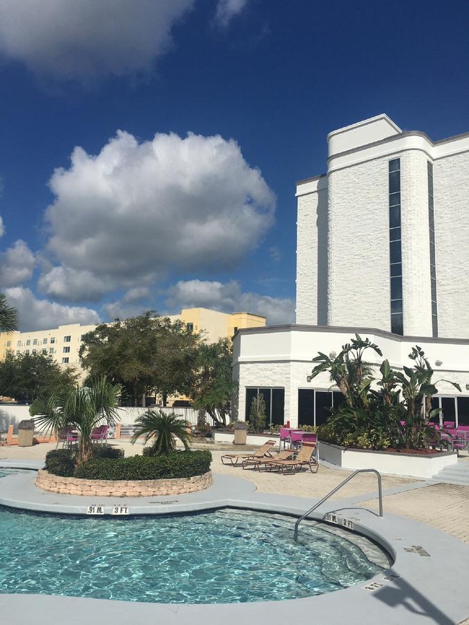 Crowne Plaza Orlando - Lake Buena Vista - thumb 2