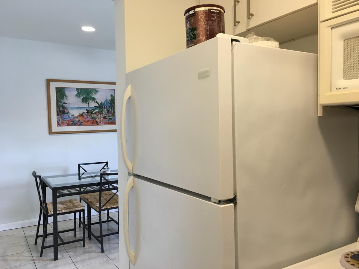 Amazing Two-Bedroom Apartment Next To The Beach - thumb 7