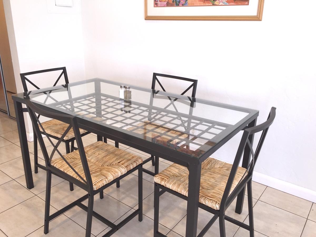 Amazing Two-Bedroom Apartment Next To The Beach - thumb 10