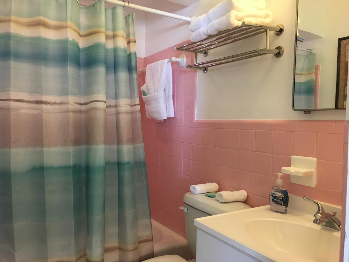 Amazing Two-Bedroom Apartment Next To The Beach - thumb 21