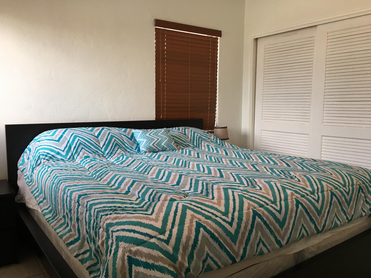 Amazing Two-Bedroom Apartment Next To The Beach - thumb 23