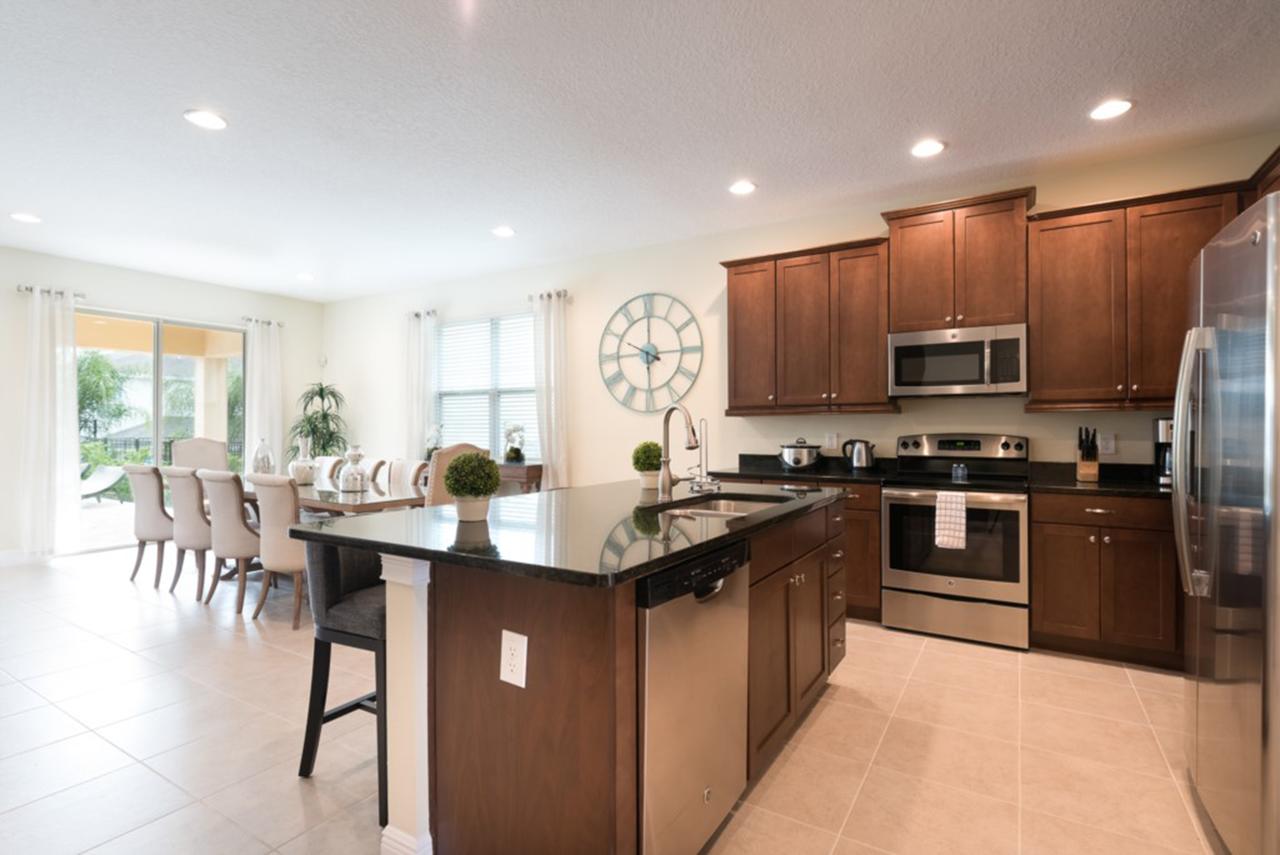 8 Bedroom Vacation Home With Pool (1851) - thumb 10