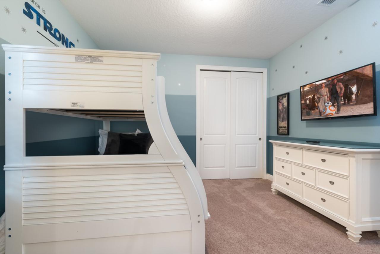 8 Bedroom Vacation Home With Pool (1851) - thumb 22