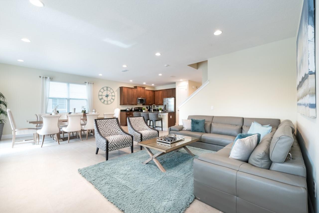 8 Bedroom Vacation Home With Pool (1851) - thumb 0