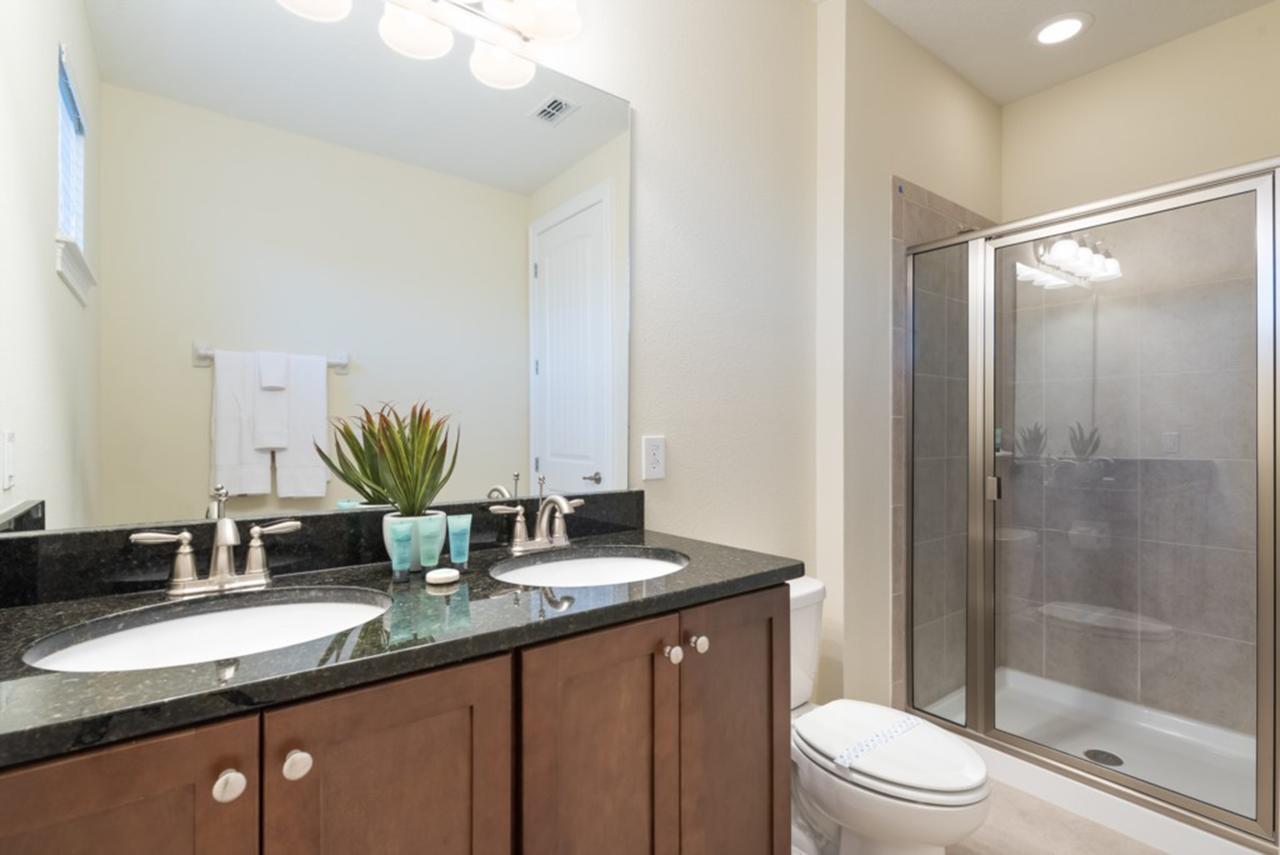 8 Bedroom Vacation Home With Pool (1851) - thumb 25