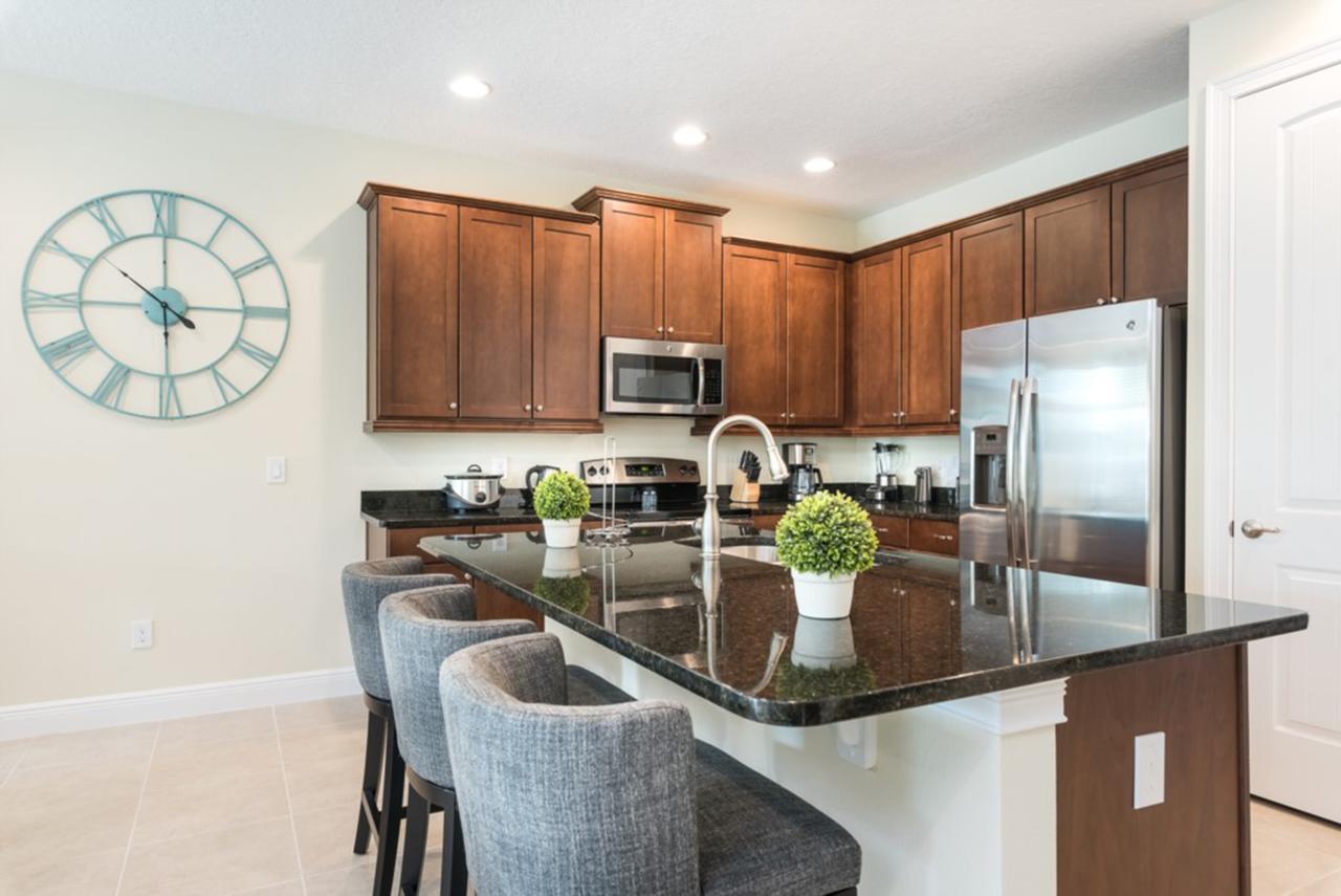 8 Bedroom Vacation Home With Pool (1851) - thumb 9