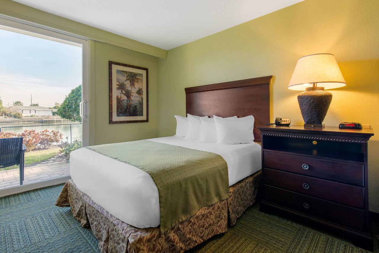 Treasure Bay Resort & Marina - thumb 7