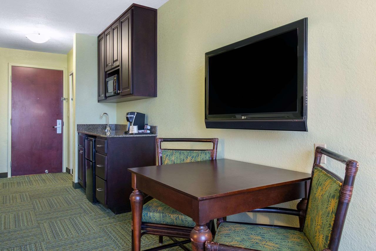 Treasure Bay Resort & Marina - thumb 27