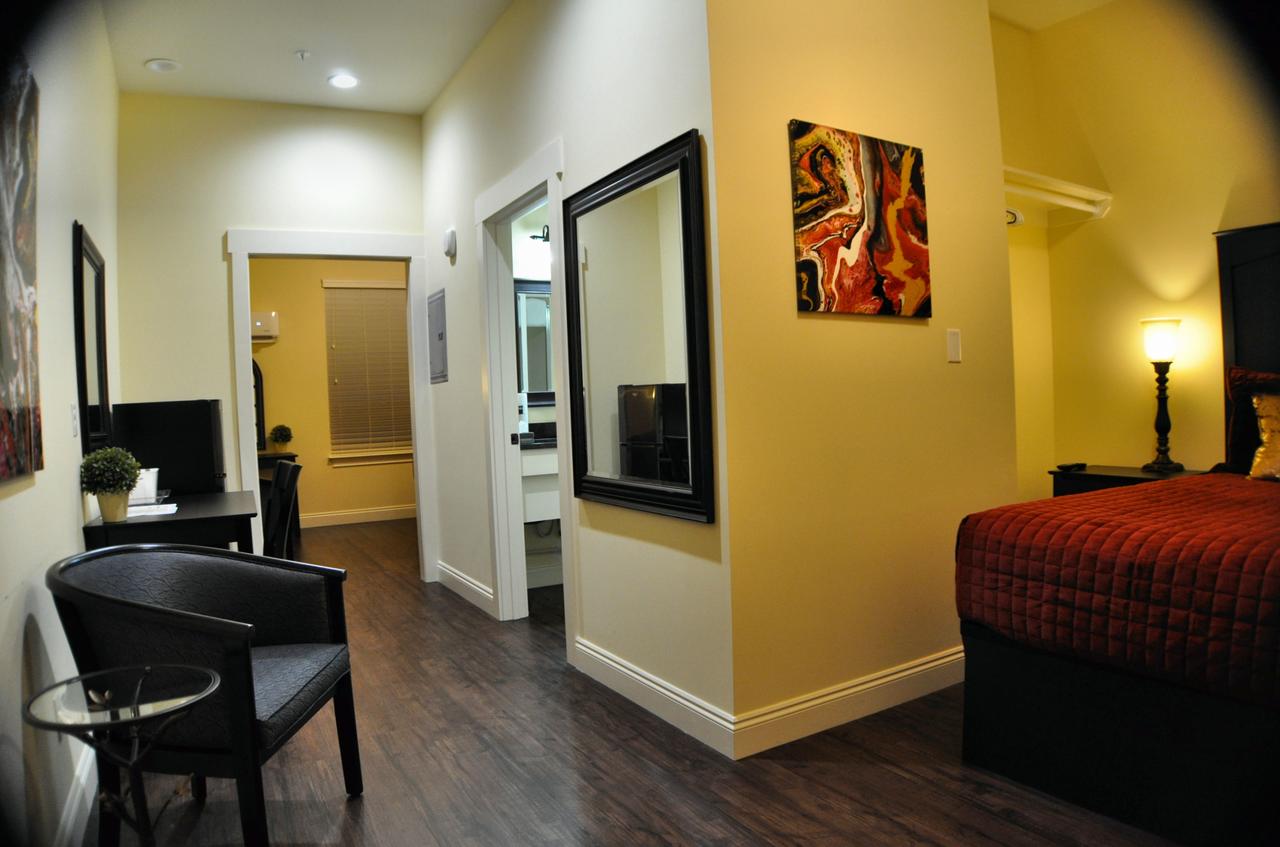 30-A Inn & Suites - thumb 9