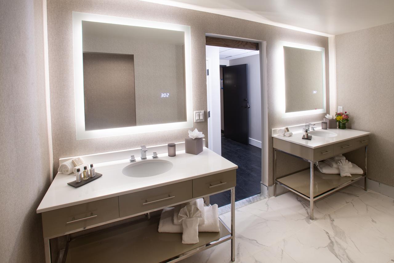 The Delaney Hotel - thumb 19