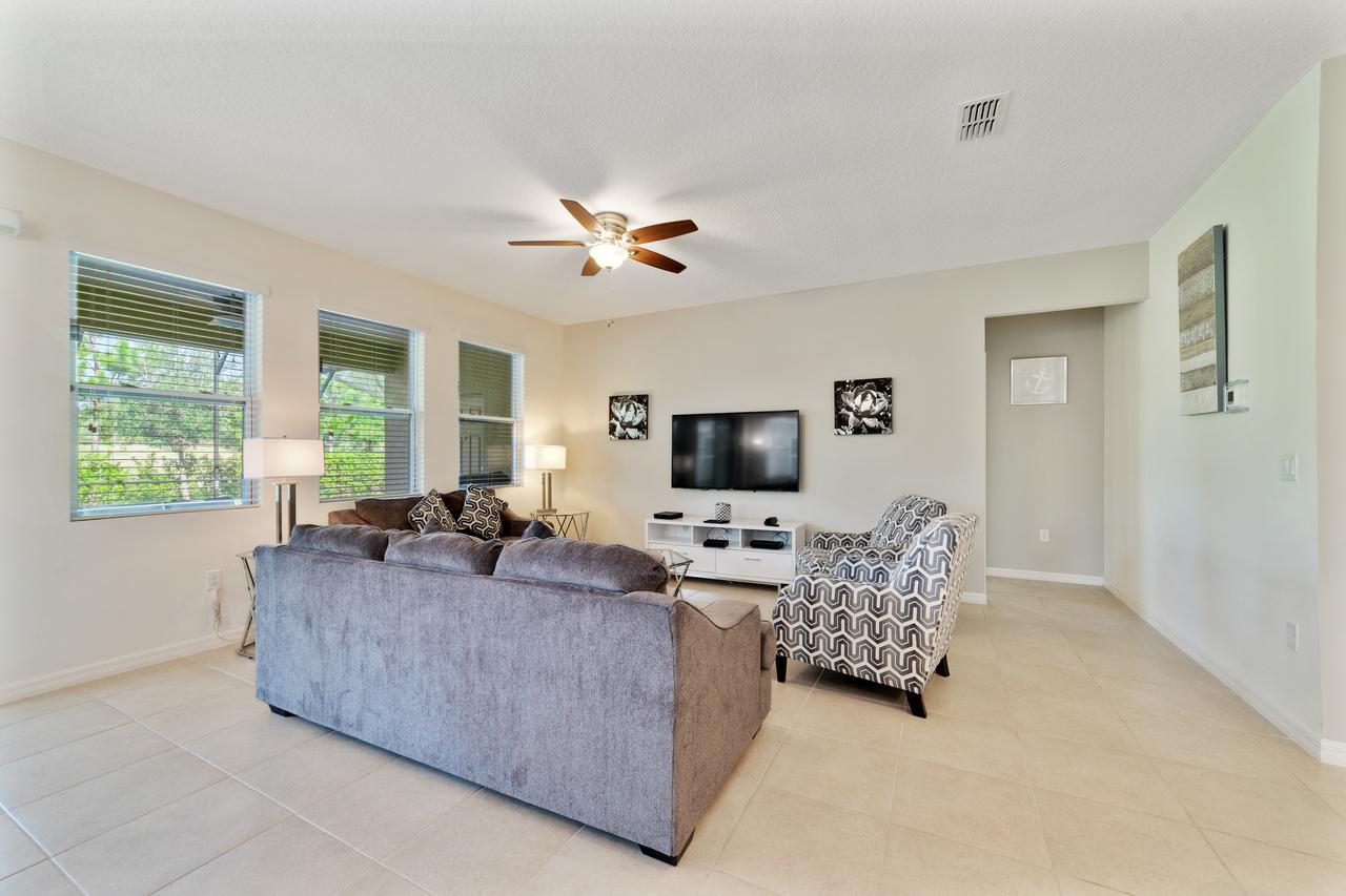 Luxury Pool Homes @ Solterra - Game Rooms, Lazy River & More - Close To Disney - thumb 20