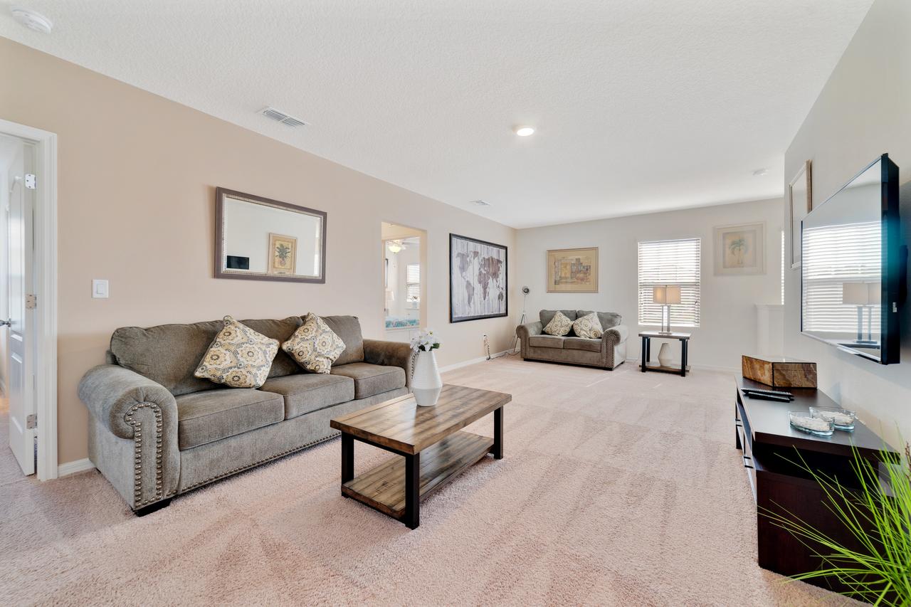 Luxury Pool Homes @ Solterra - Game Rooms, Lazy River & More - Close To Disney - thumb 12