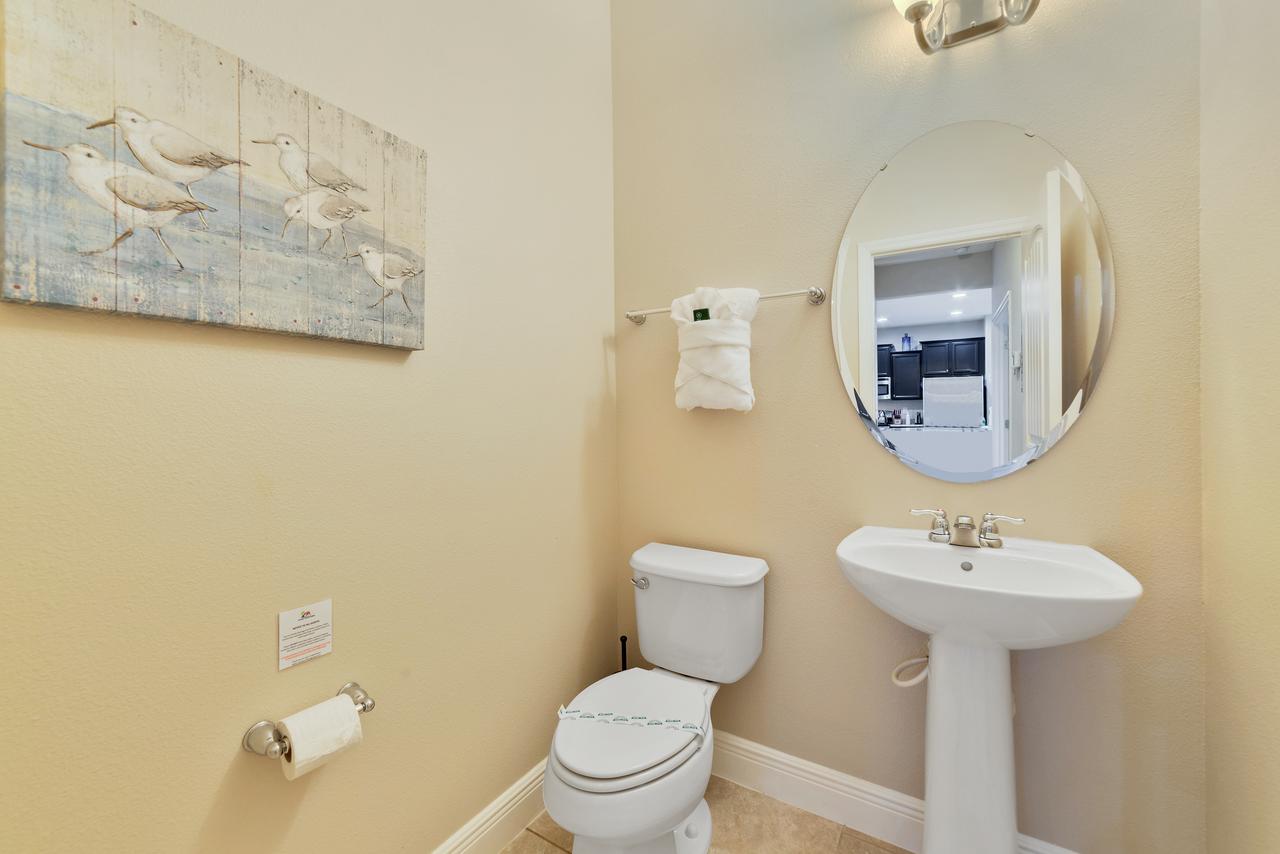 Luxury Pool Homes @ Solterra - Game Rooms, Lazy River & More - Close To Disney - thumb 36