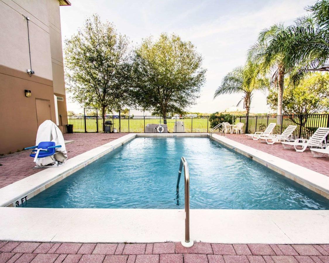 Sleep Inn Fort Pierce I-95 - thumb 3