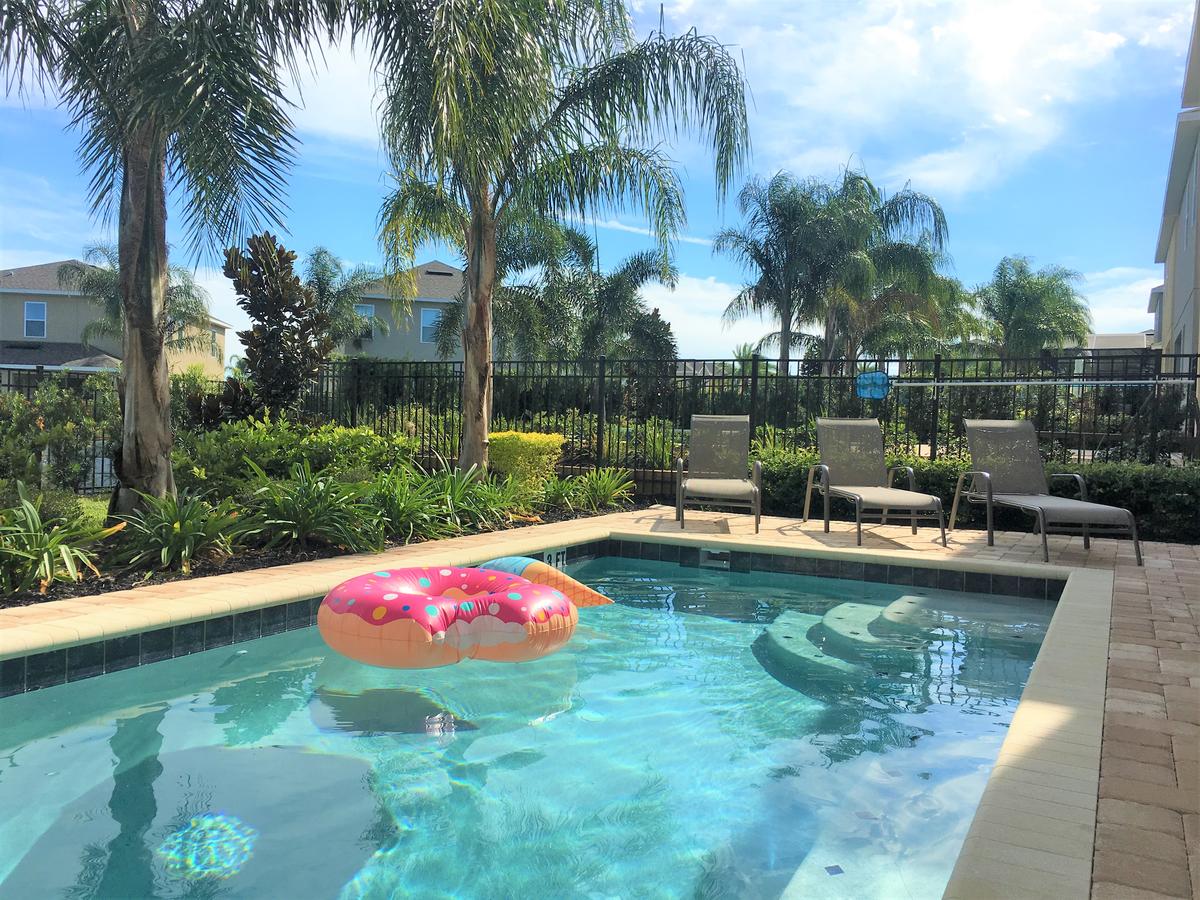 8 Bedroom Vacation Home With Pool (1760) - thumb 1