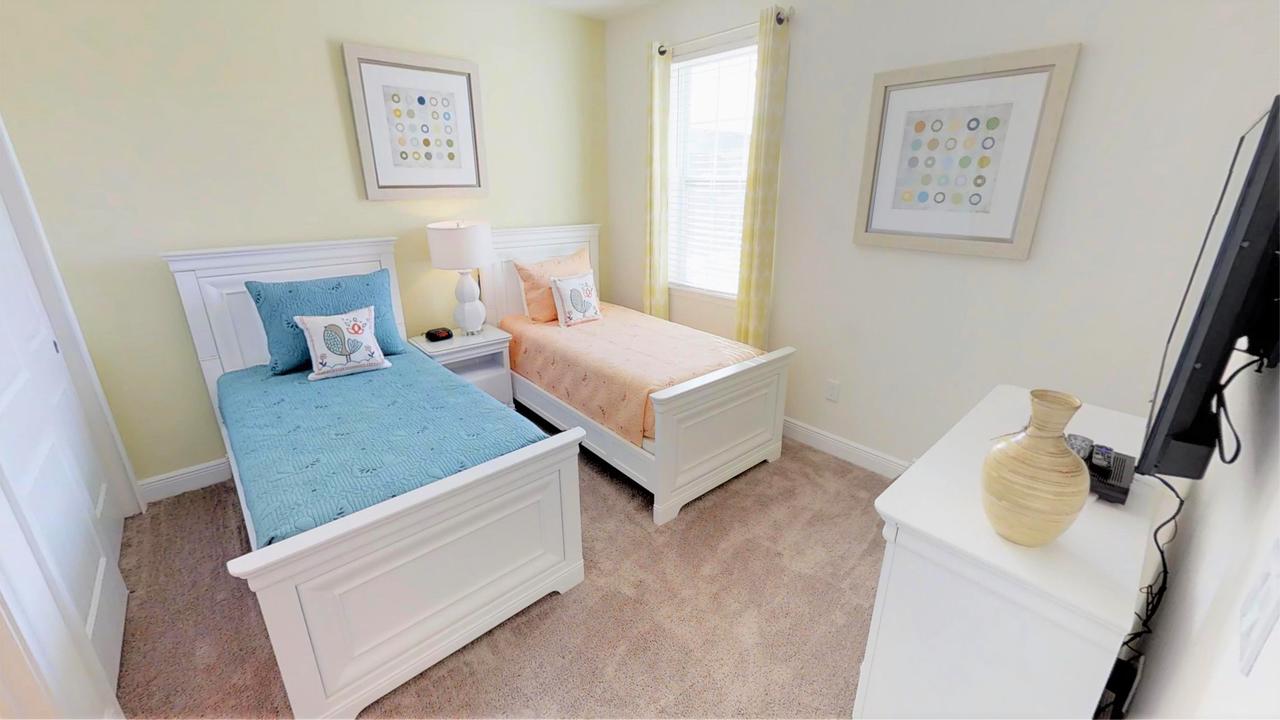 8 Bedroom Vacation Home With Pool (1760) - thumb 29