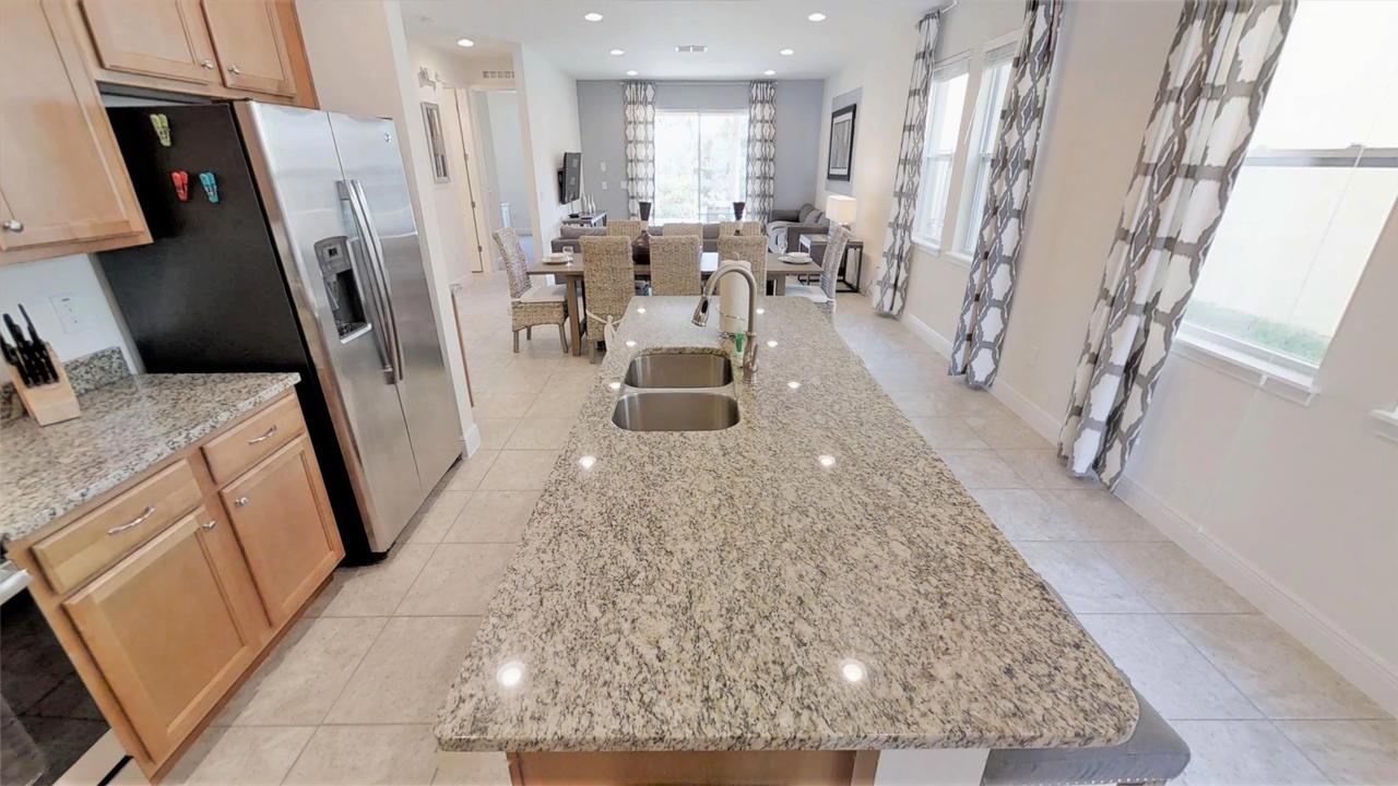 8 Bedroom Vacation Home With Pool (1760) - thumb 6