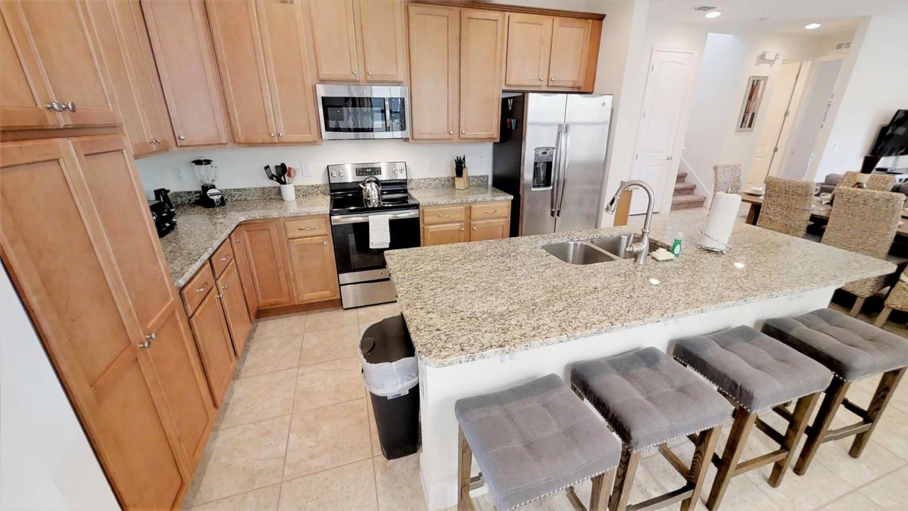 8 Bedroom Vacation Home With Pool (1760) - thumb 4