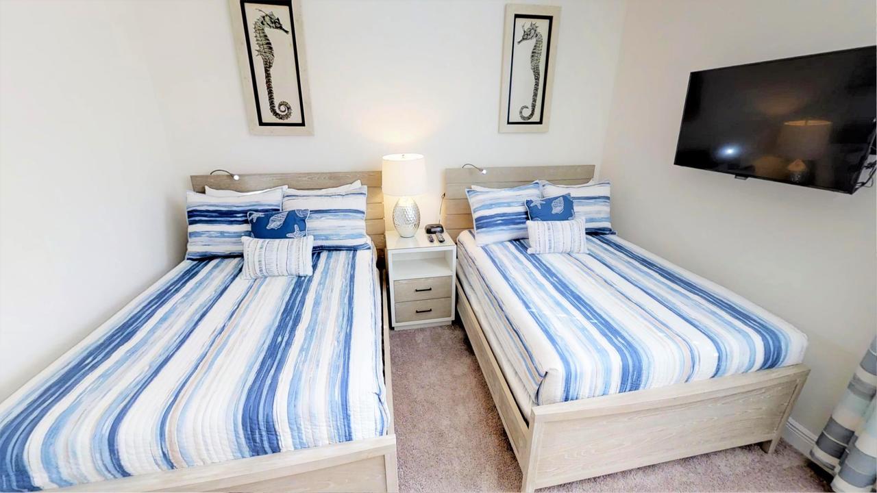 8 Bedroom Vacation Home With Pool (1760) - thumb 37