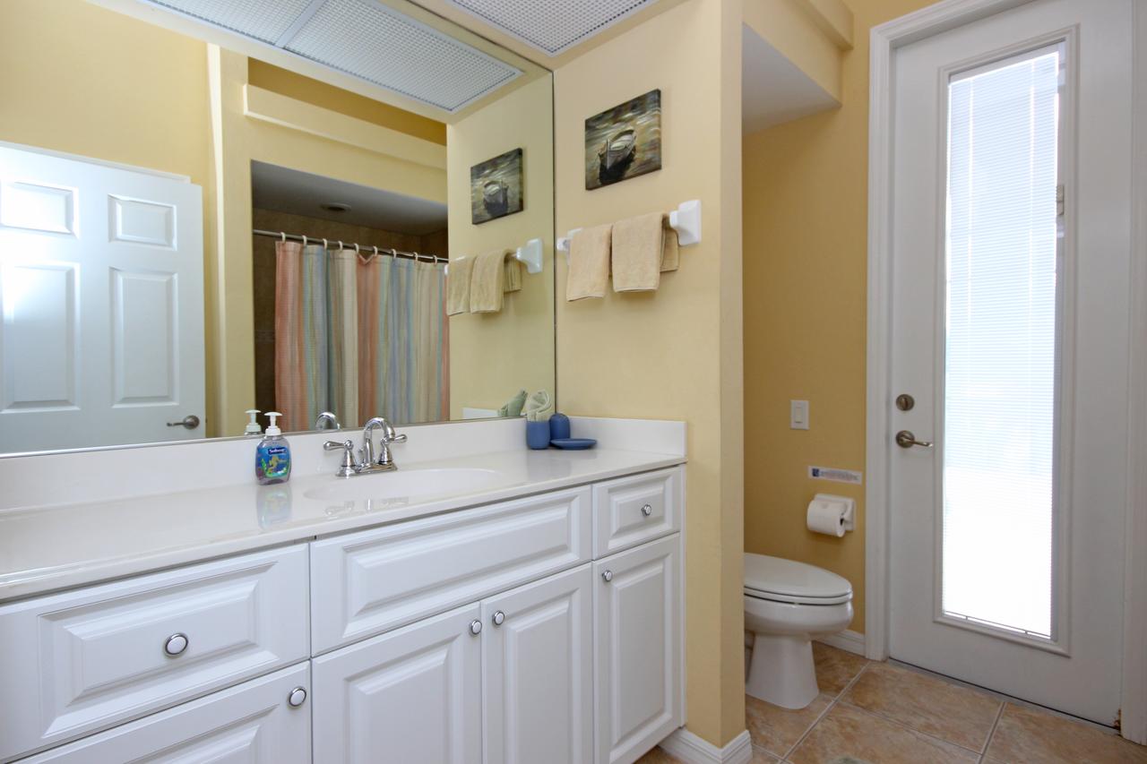 Waterfront Villa SW Cape ID1717 - thumb 18