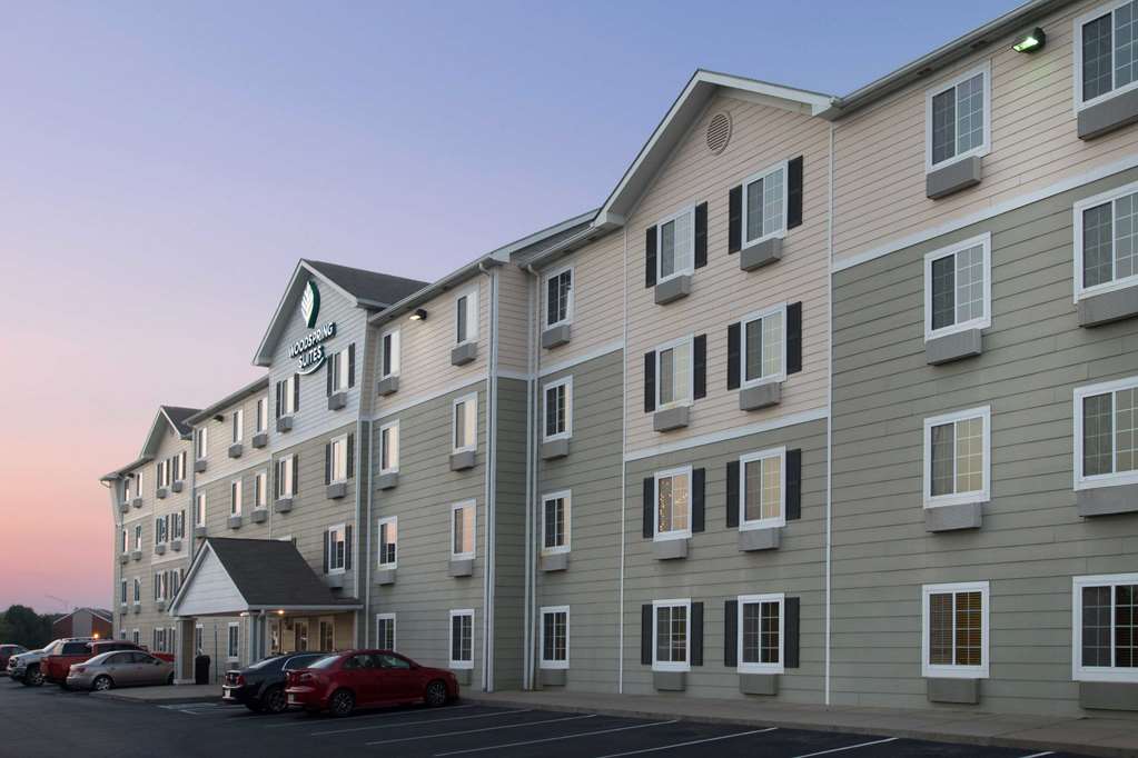 WoodSpring Suites Evansville - thumb 3