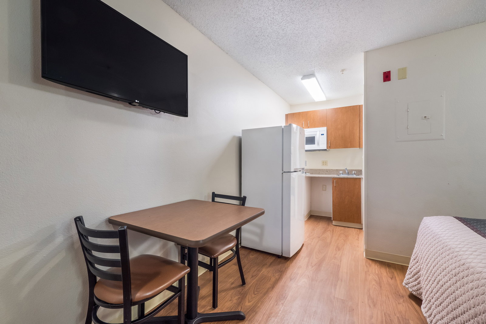 HomeTowne Studios Orlando South - thumb 12