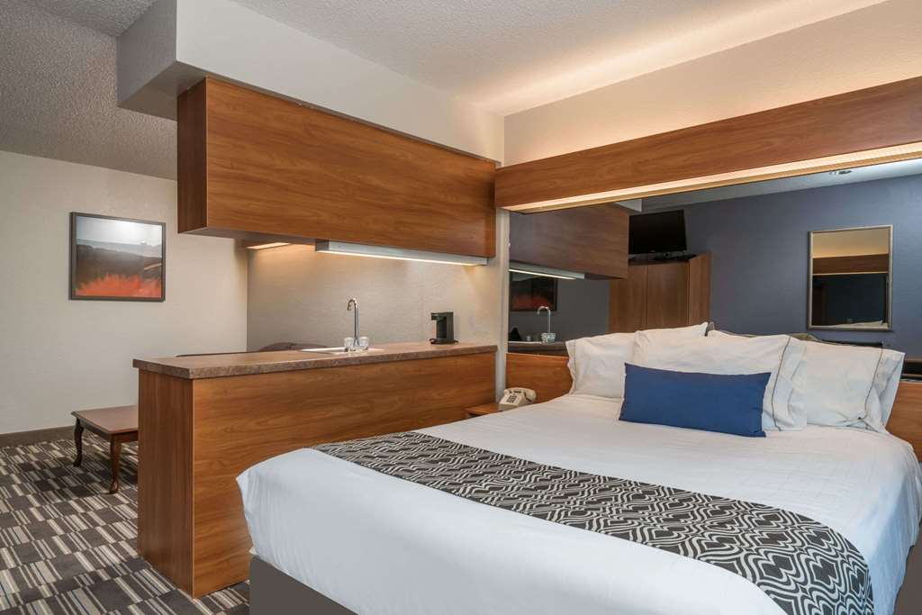 Microtel Inn & Suites Springfield - thumb 12