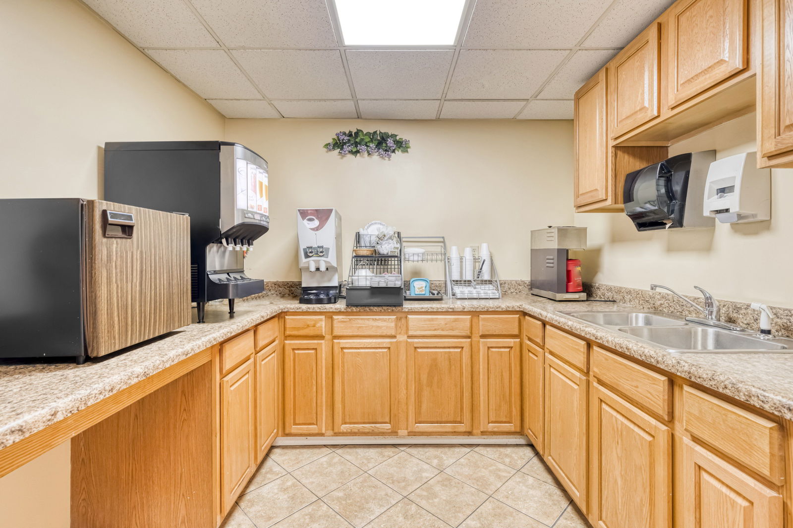 OYO Hotel Grenada West - thumb 17