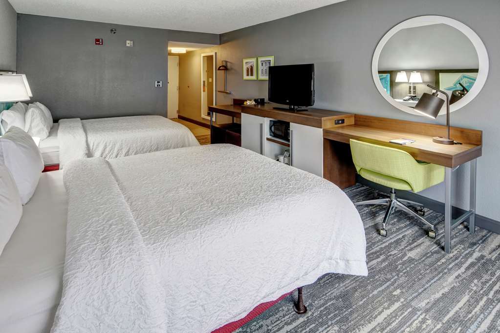 Hampton Inn Batesville - thumb 4