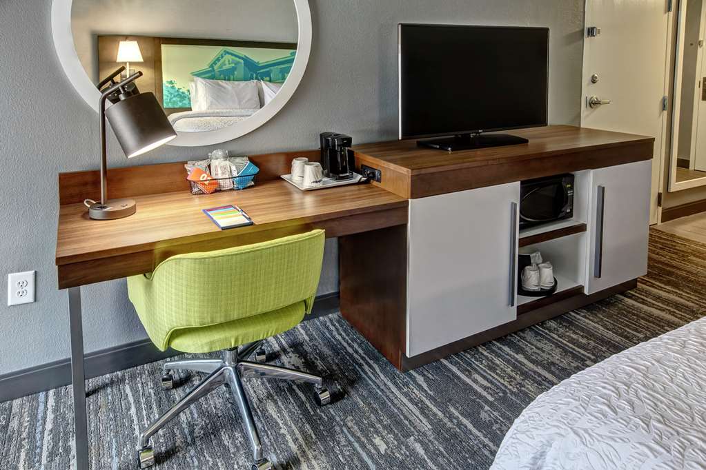 Hampton Inn Batesville - thumb 6