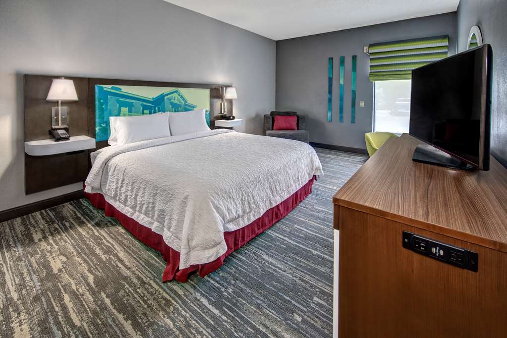 Hampton Inn Batesville - thumb 14