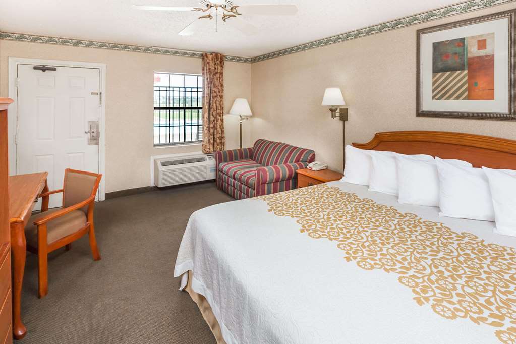 Days Inn Batesville - thumb 8