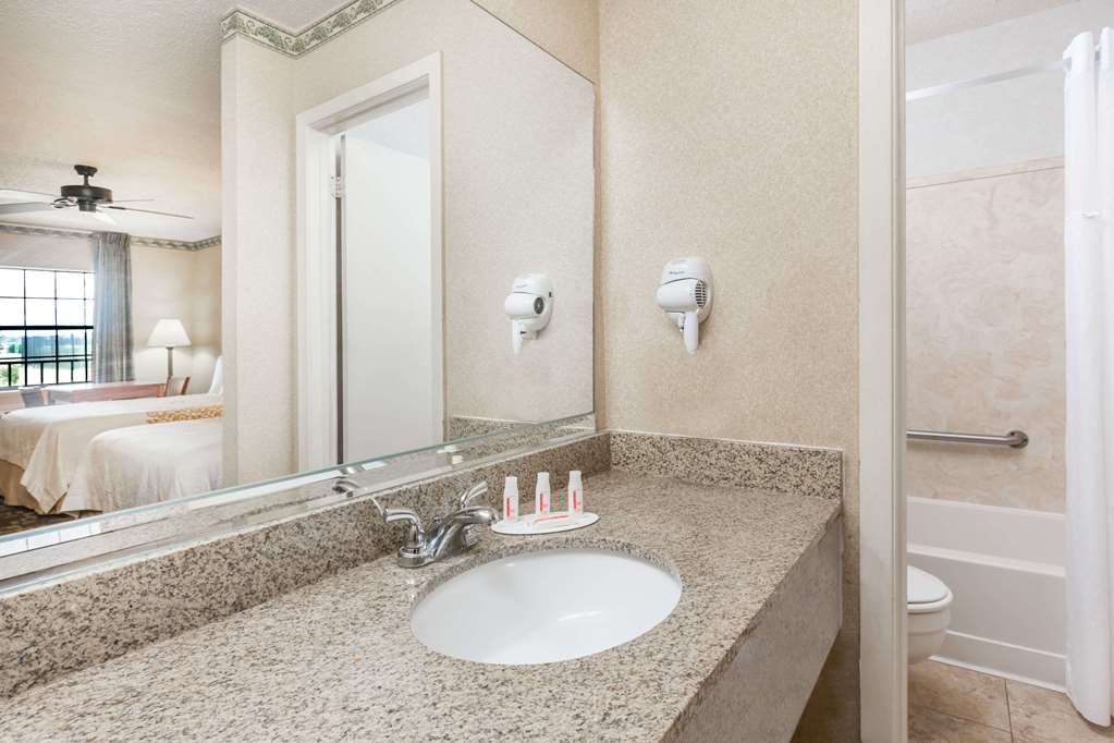 Days Inn Batesville - thumb 9