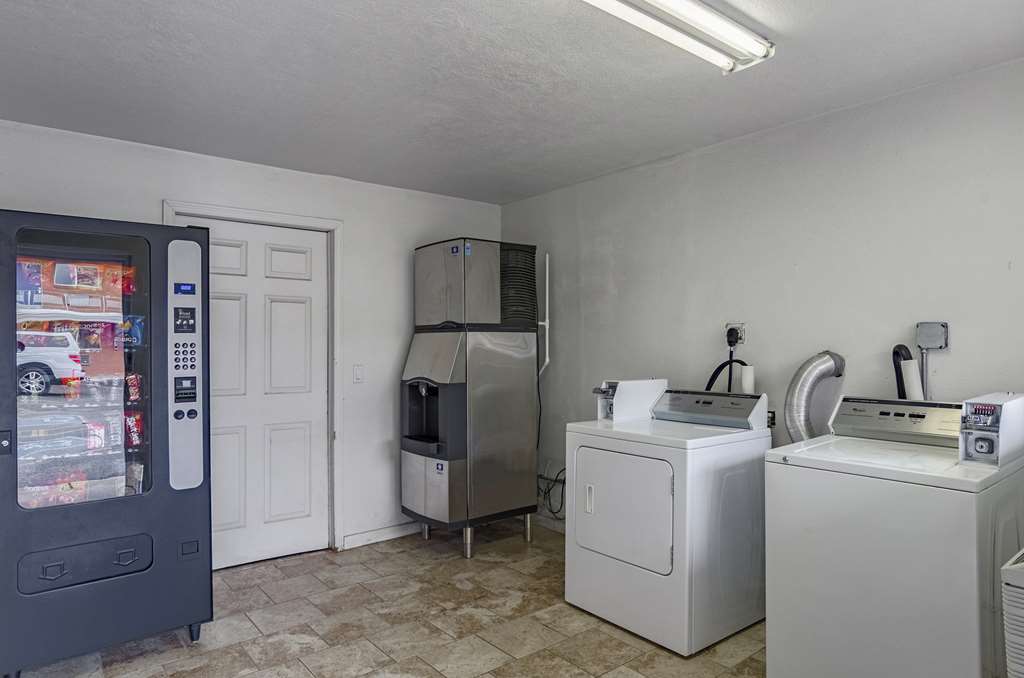 Motel 6 Riverton - thumb 17