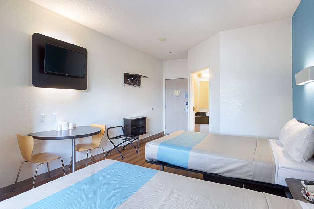 Motel 6 Page - thumb 14