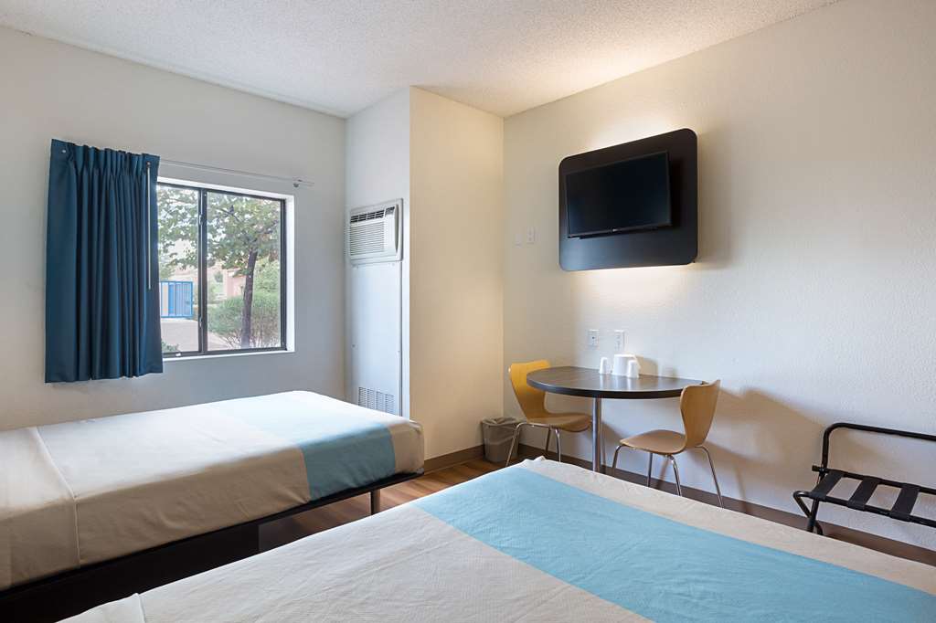 Motel 6 Page - thumb 15