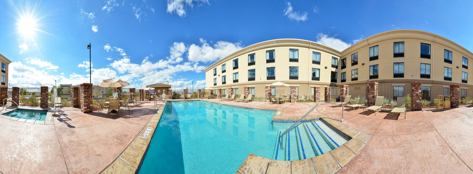 Holiday Inn Express & Suites Page - thumb 6