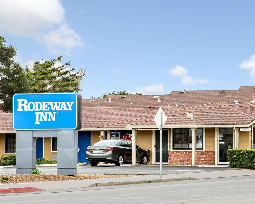Rodeway Inn - thumb 3