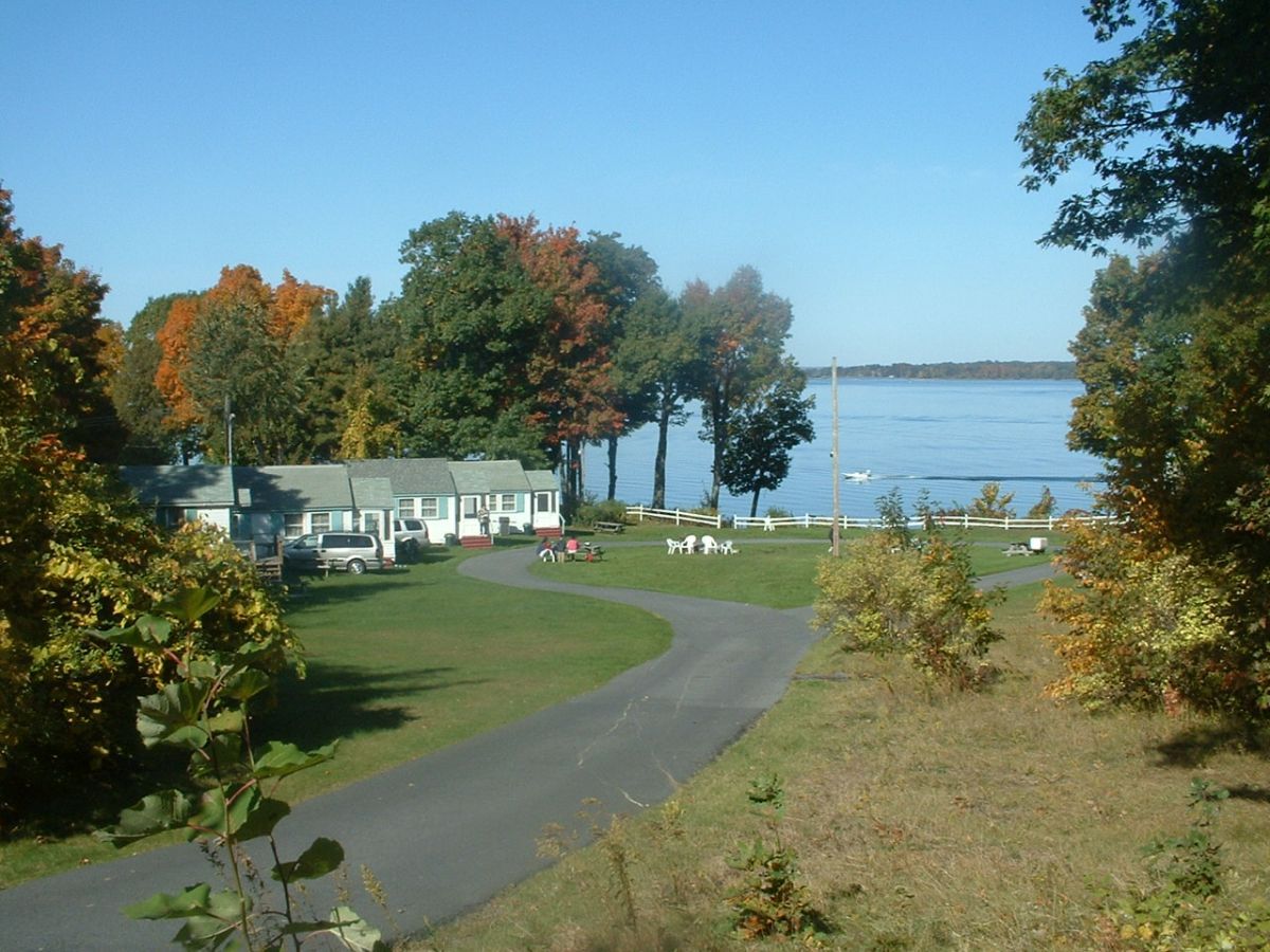 Fair Wind Motel And Cottages - thumb 0