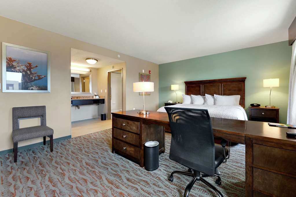 Hampton Inn & Suites Gulfport - thumb 6