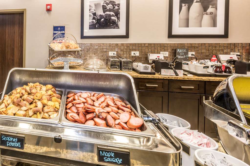 Hampton Inn & Suites Gulfport - thumb 13